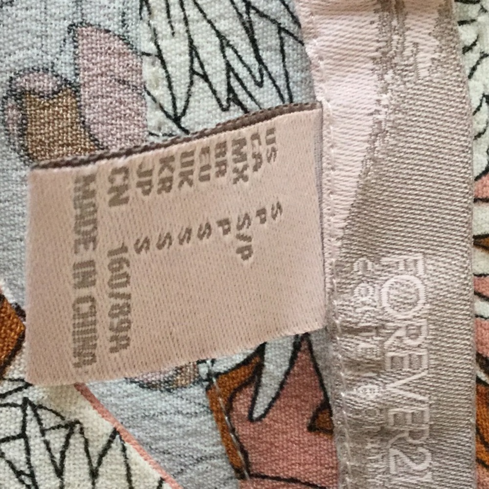 Dress - Picture 3 of 4